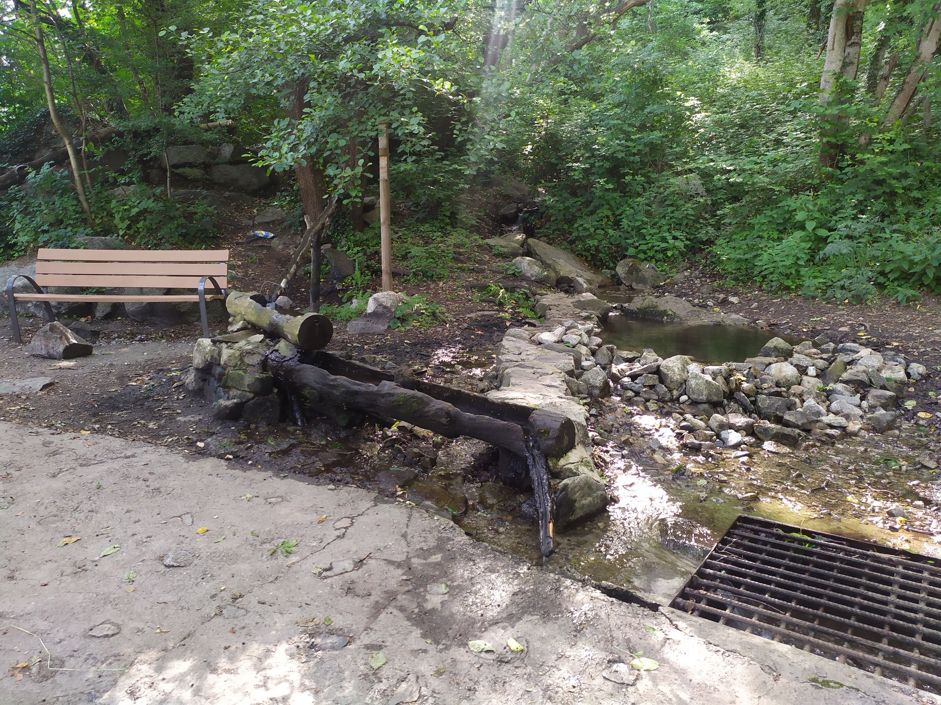 Foto de Fuente de agua en Friendog